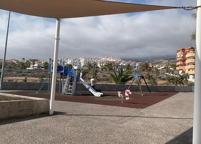 Arcoiris Paradise A 300 Metros De La Playa ,piscina Y Parque Infantil Apartmán