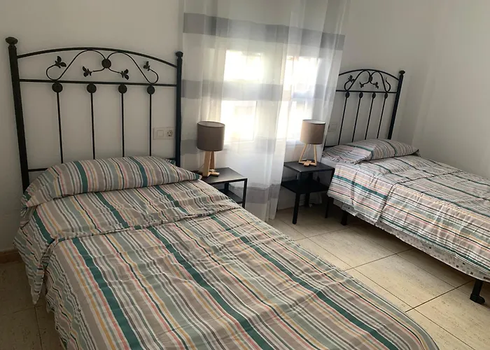 Arcoiris Paradise A 300 Metros De La Playa ,piscina Y Parque Infantil * カジャオ・サルバヘ